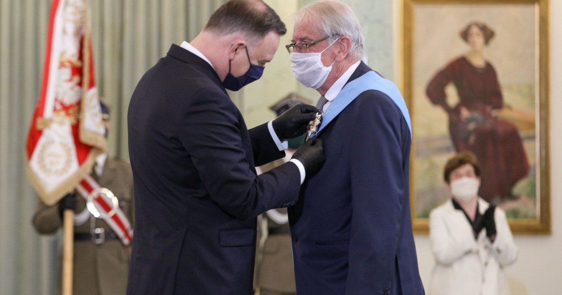 Prezydent RP odznaczył prof. Wojciecha Roszkowskiego Orderem Orła Białego 